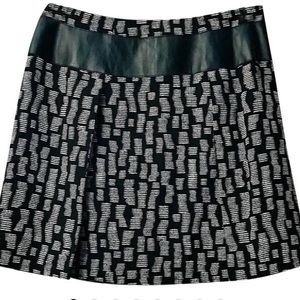 W by Worth Skirt Sz 8